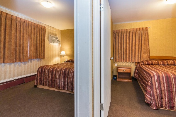 Canadas Best Value Inn Calgary Chinook Station image 20