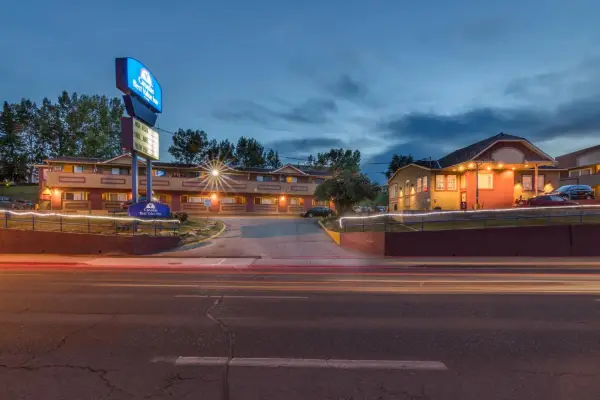 Canadas Best Value Inn Calgary Chinook Station