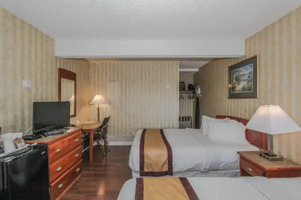 Canadas Best Value Inn Calgary Chinook Station Main image